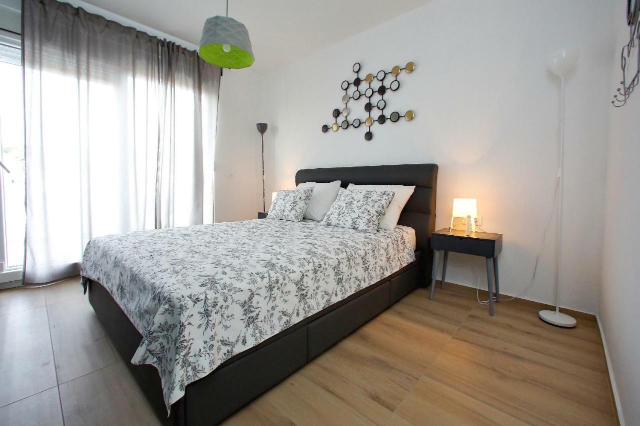 L Apartments Bibinje Bagian luar foto